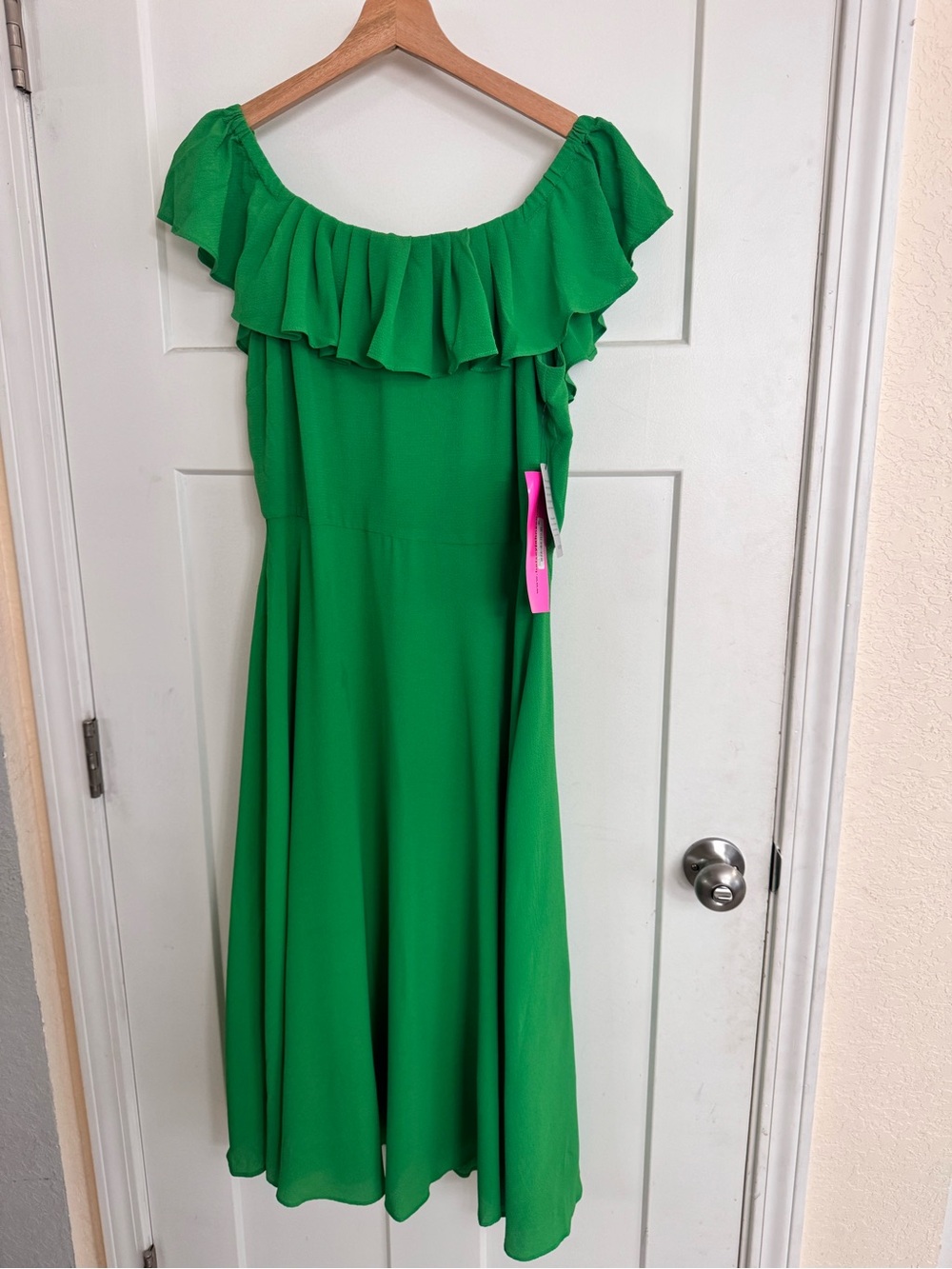 Betsy Johnson Green Ruffle Off-Shoulder Women's Dress